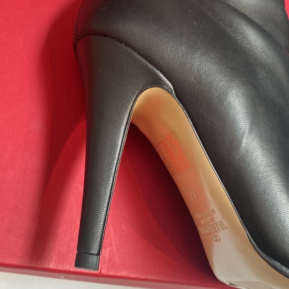 Valentino Thigh High Boots Garvani Over the Knee Black Zip Up Leather Stiletto - Picture 13 of 17